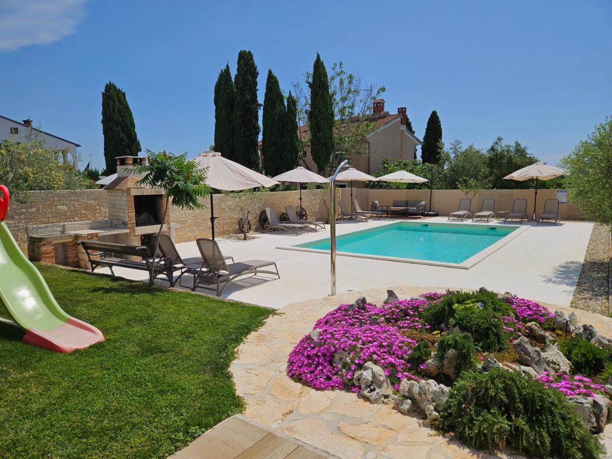 Apartmani Grzinic Rovinj Exterior photo