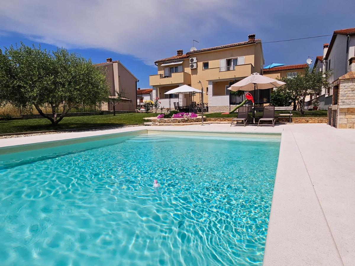 Apartmani Grzinic Rovinj Exterior photo