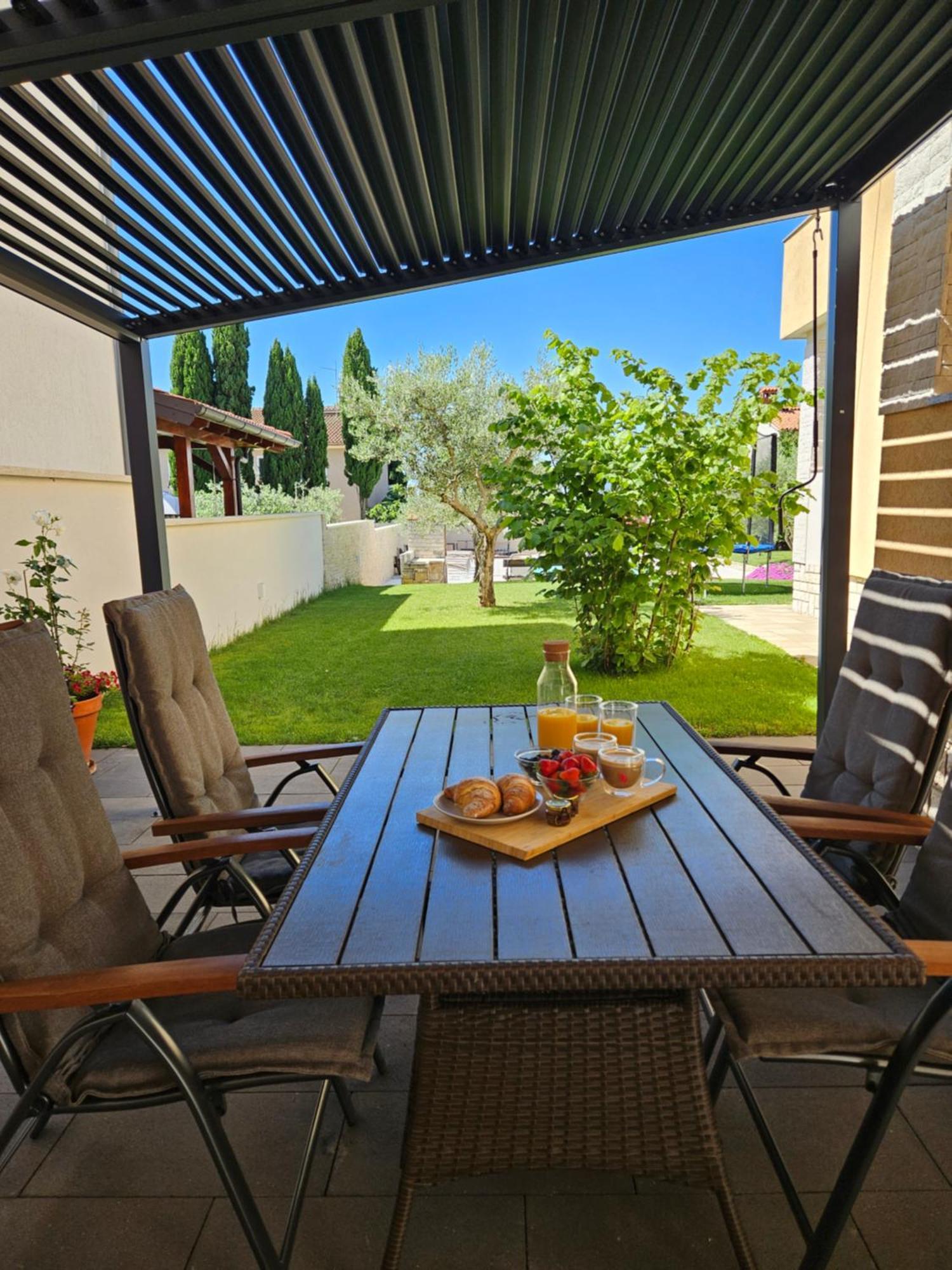 Apartmani Grzinic Rovinj Exterior photo